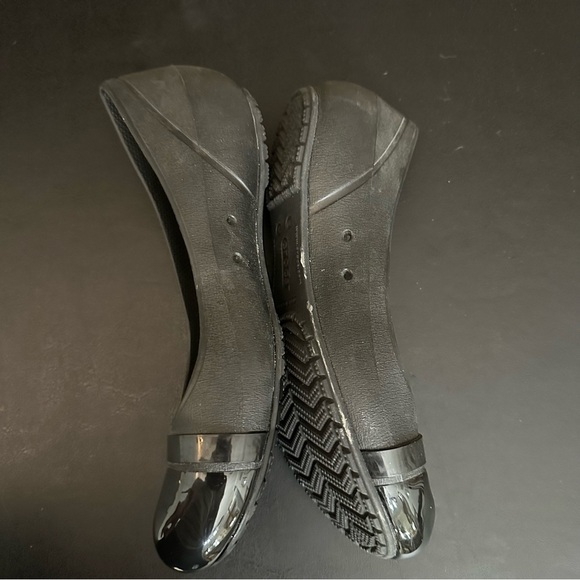 CROCS‎ Brynn Ballet Cap Toe Flats Womens Size 9 Black Slip On Career Shoes - Picture 6 of 8